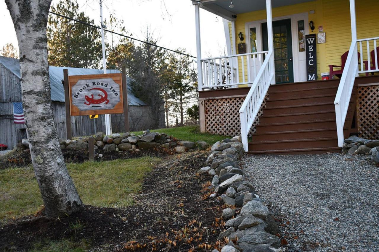Brook Road Inn Goshen エクステリア 写真